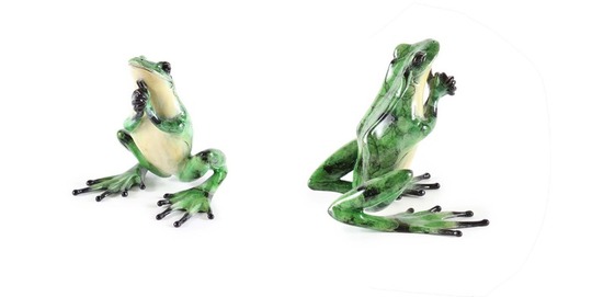Medium_green_praying_frog_33-100_635